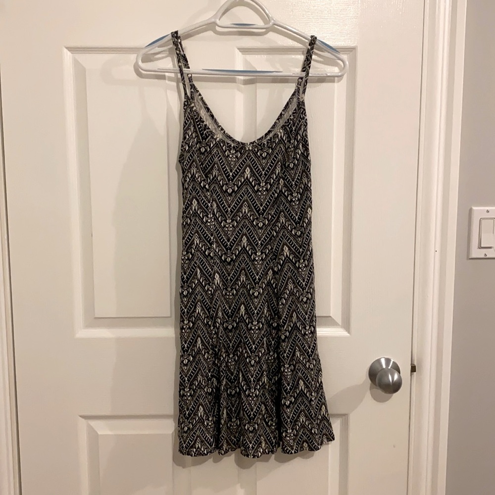 Ladies size small billabong dress. Only worn once or twice, in great condition.